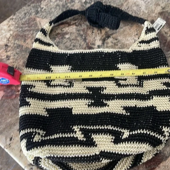 No Boundries Black and Cream crochet Patterned Women's Bag. New with tag. - Picture 6 of 10